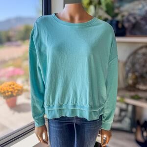 Athleta Women's Large Crewneck Sweatshirt in Bright Blue/Teal Activewear